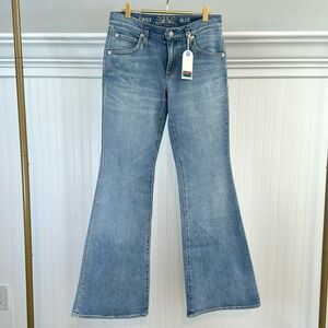 Daily blue jeans flare style, Peace - brings back the wide flare - size 28